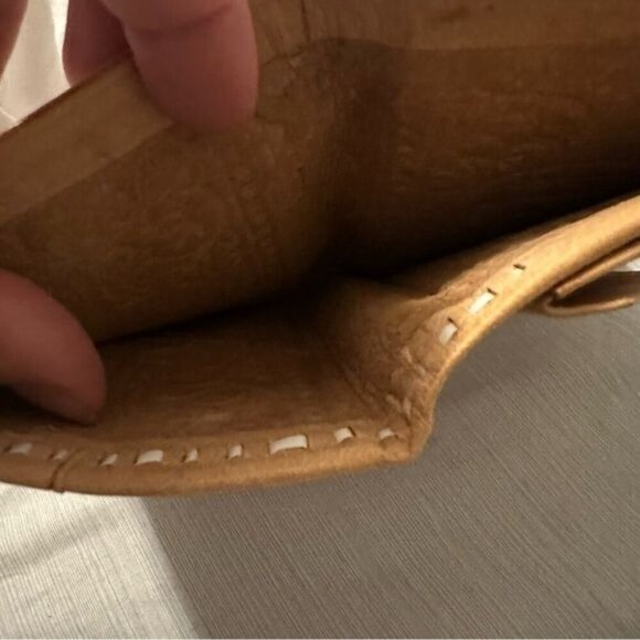 Treasures Of Morocco Wallet Leather Genuine carved Bi-fold Handmade Unisex Beige - Picture 7 of 7